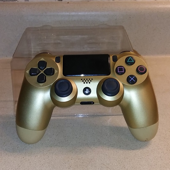 Ps4 controller - Picture 2 of 4